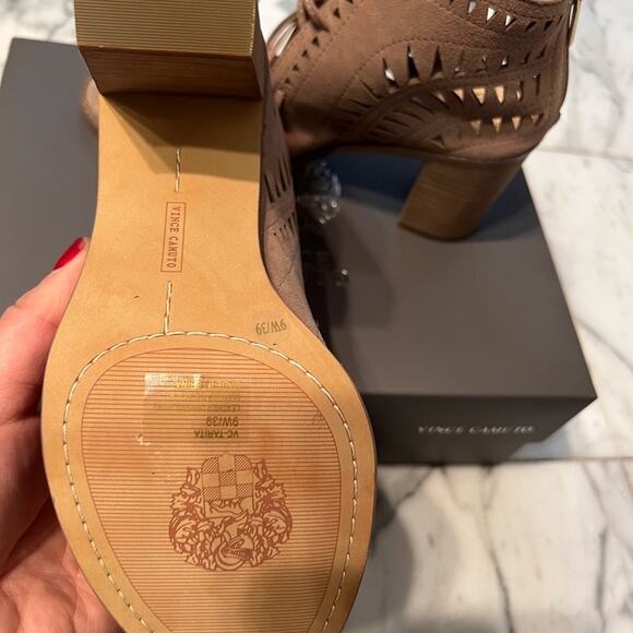 Vince Camuto Tarita Lace-Up Sandal Women US 9W Brown Suede Block Heel - Picture 6 of 6